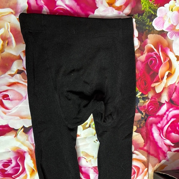 Fashion Nova legging boots - Picture 3 of 5